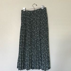 Ditsy Floral A-line MIDI Skirt